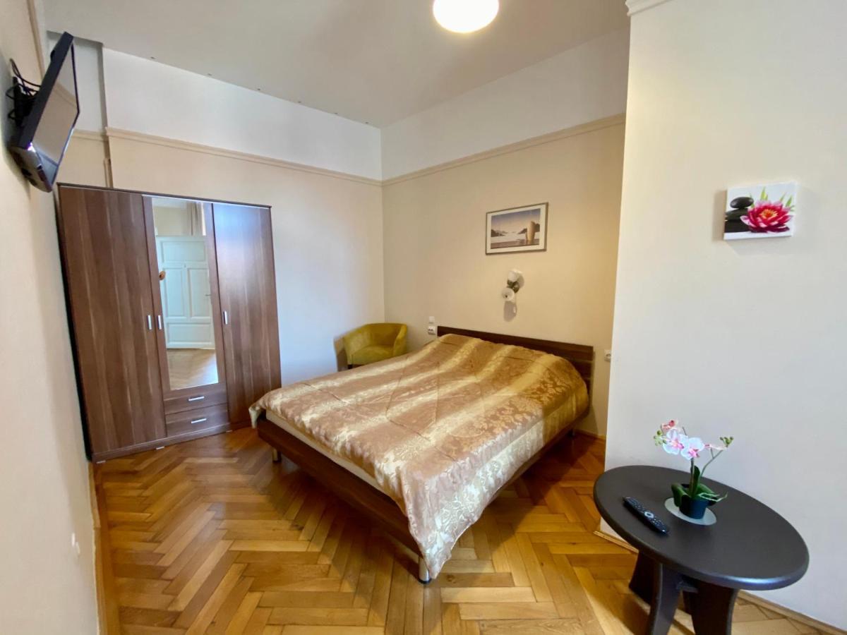 Hotel Casa Balcescu Braşov Exterior foto