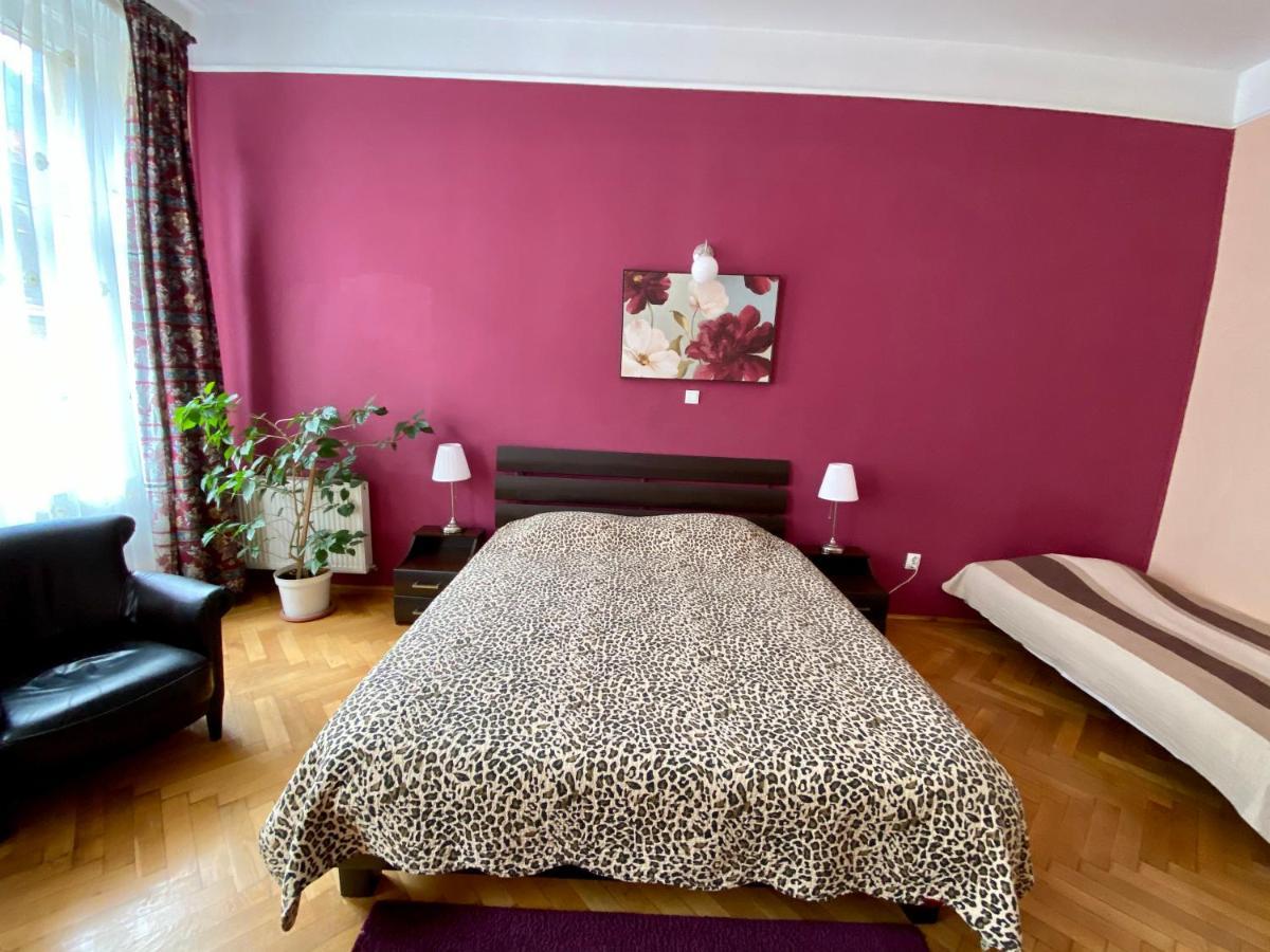 Hotel Casa Balcescu Braşov Exterior foto